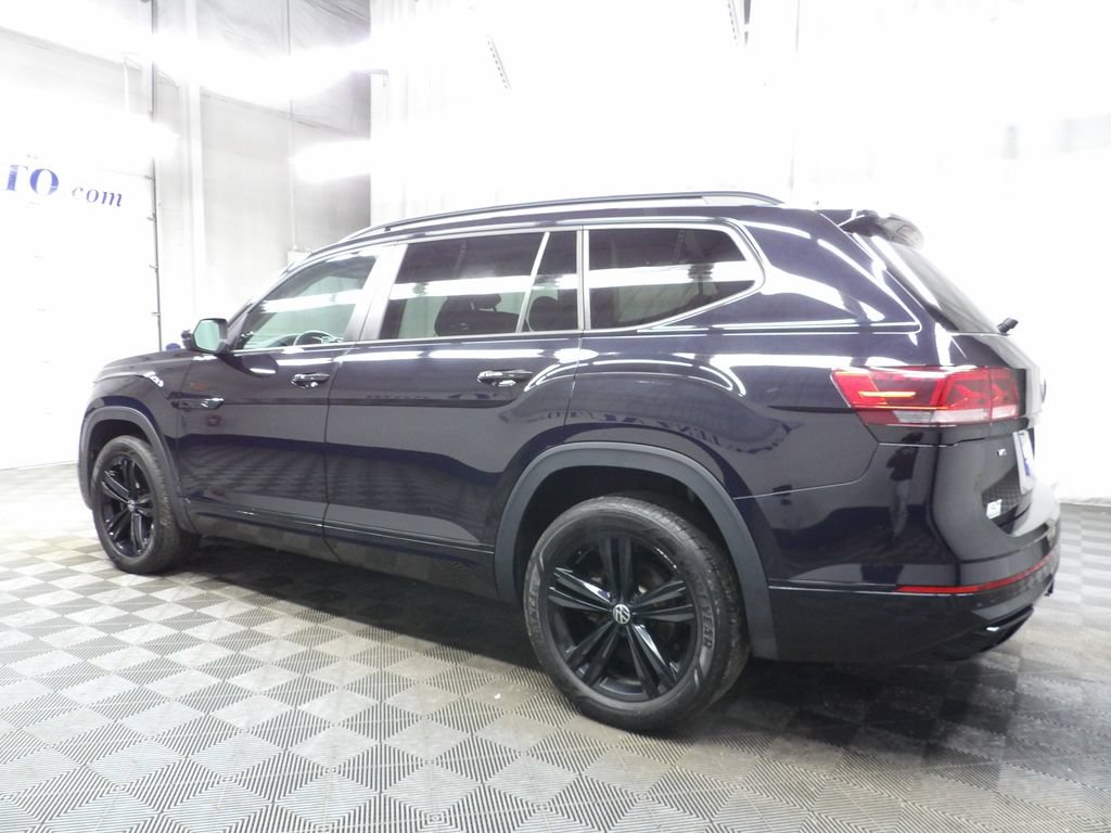 Used 2023 Volkswagen Atlas SEL R-Line AWD/4WD image 7