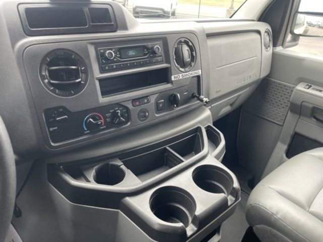 Used 2021 Ford E-450 and Econoline 450 Super Duty RWD image 17