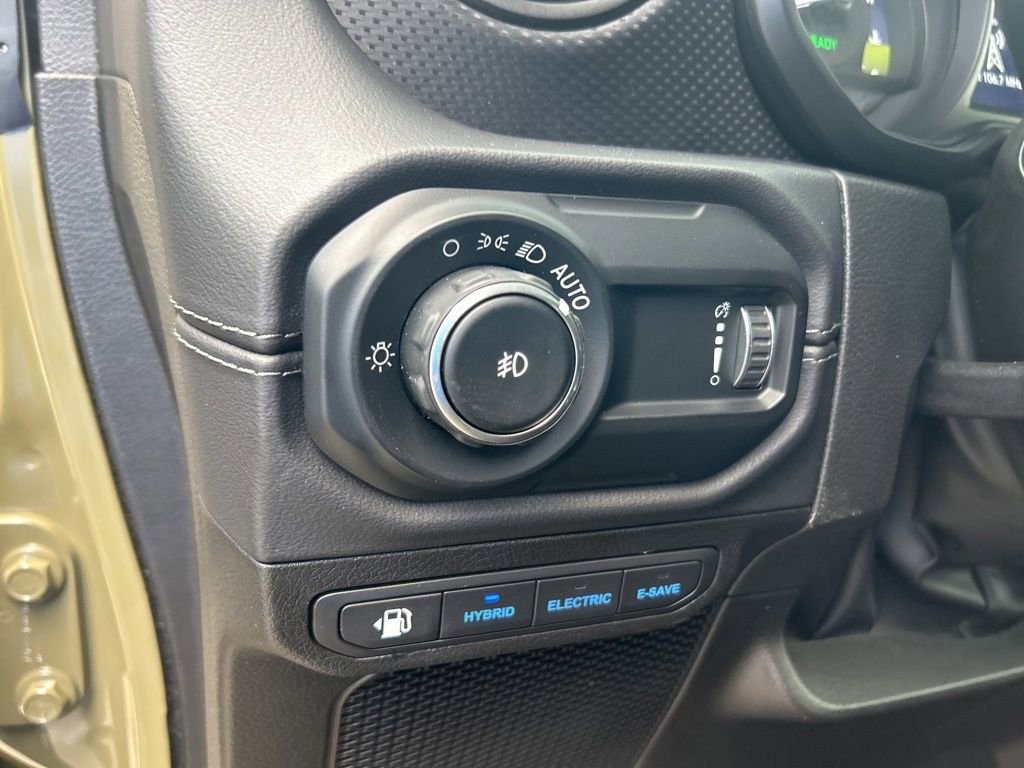 New 2025 Jeep Wrangler Unlimited Rubicon 4xe w/ Safety Group image 37