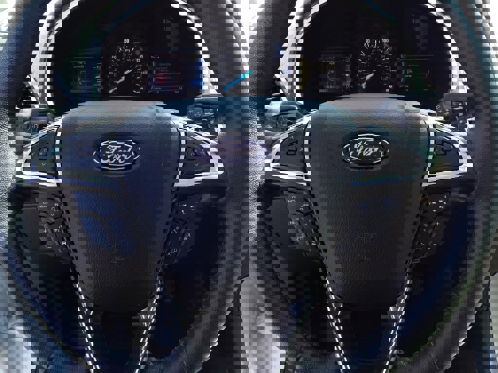 Used 2020 Ford Edge SEL w/ Convenience Package image 19