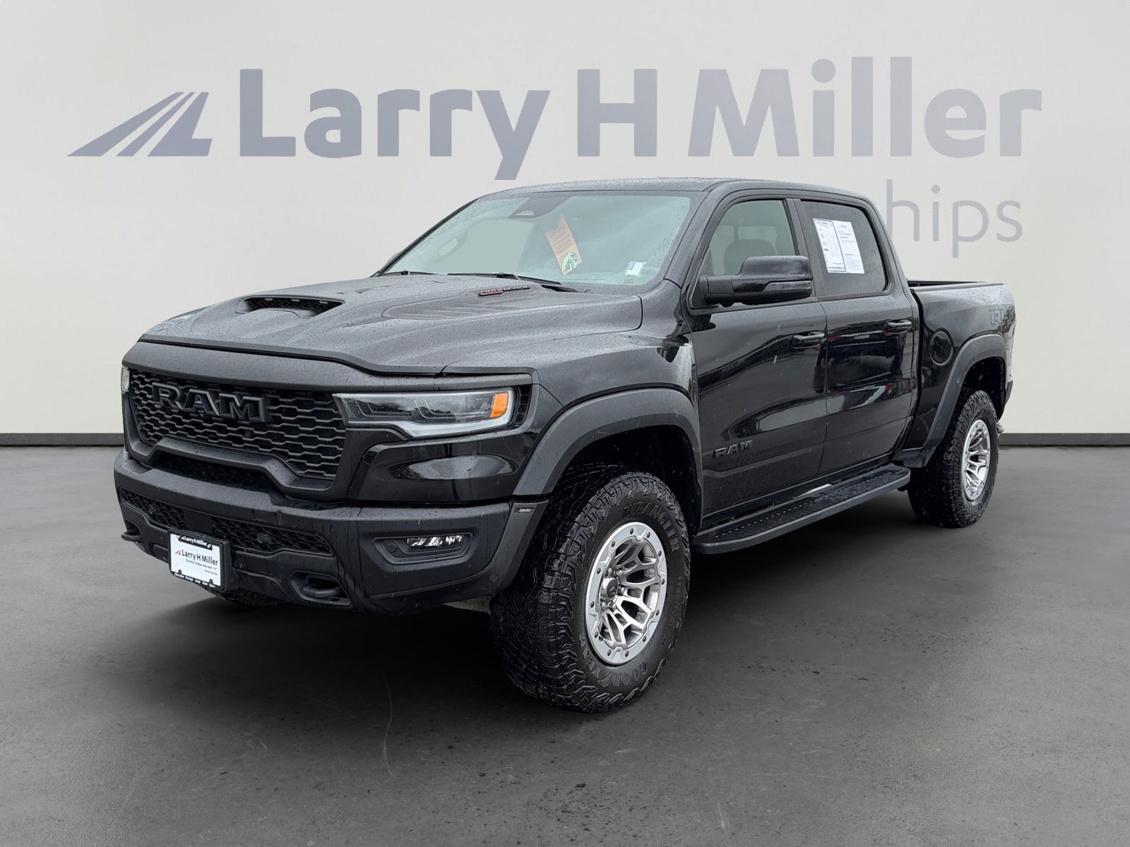 Used 2025 RAM 1500 RHO w/ RHO Level 1 Equipment Group AWD/4WD image 1