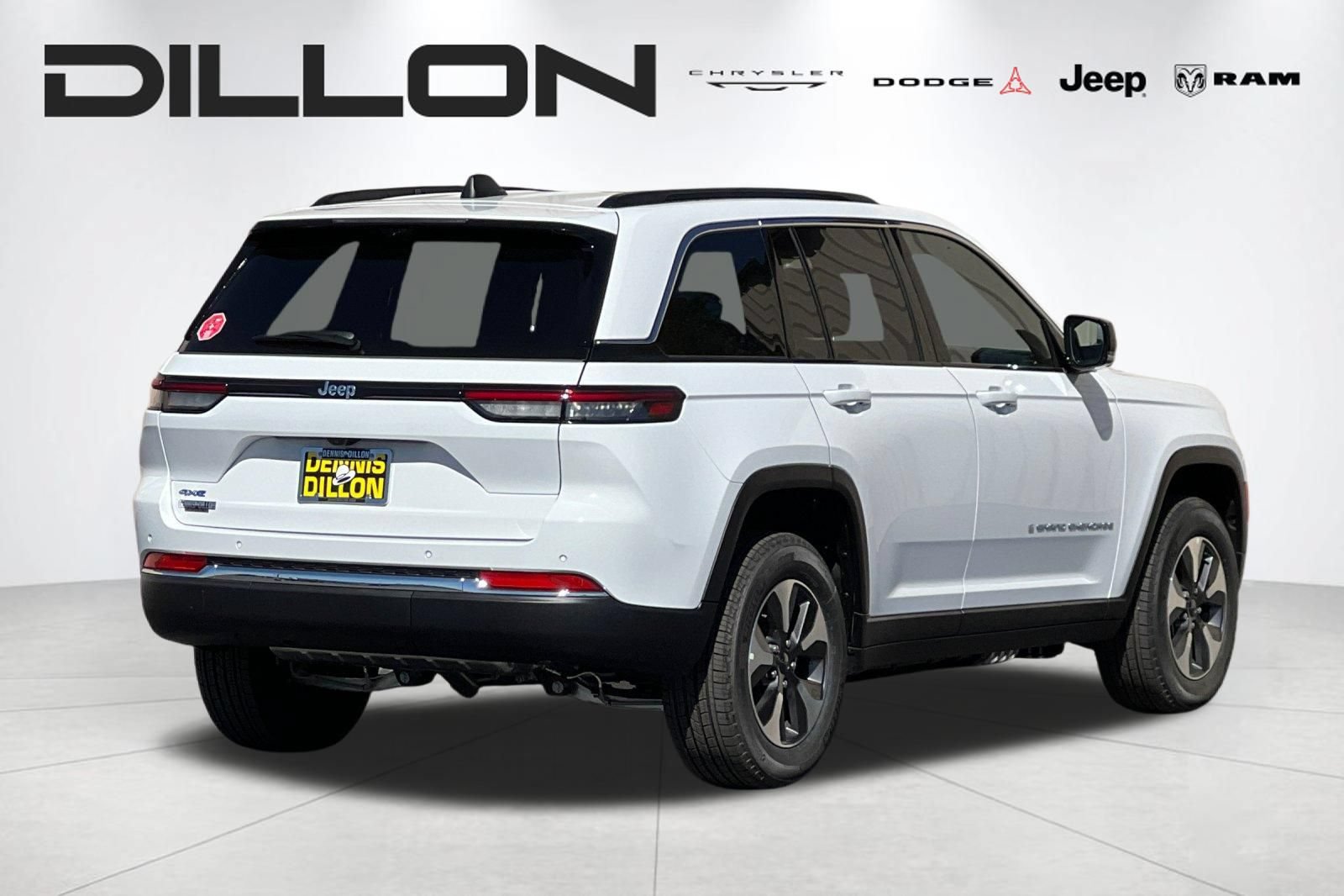 New 2024 Jeep Grand Cherokee Limited 4xe w/ Luxury Tech Group II AWD/4WD video 3