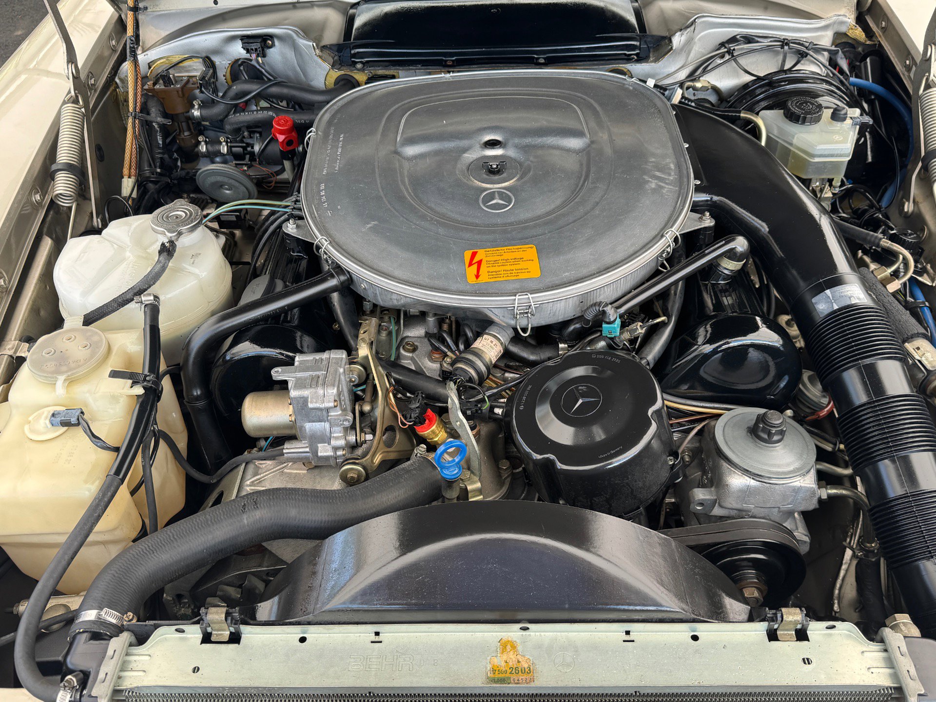 Used 1988 Mercedes-Benz 560 SL image 39