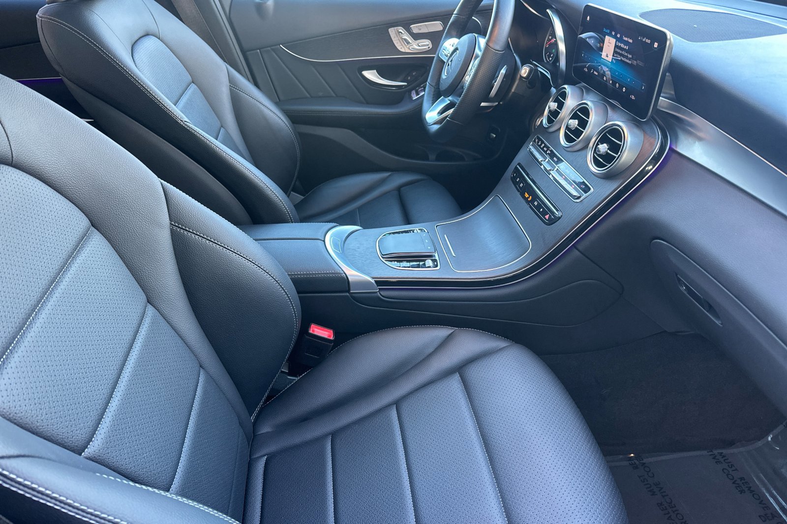 Used 2022 Mercedes-Benz GLC 300 4MATIC image 16