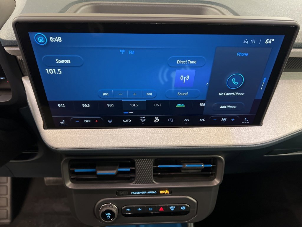 New 2025 Ford Maverick XLT w/ XLT Luxury Package image 11