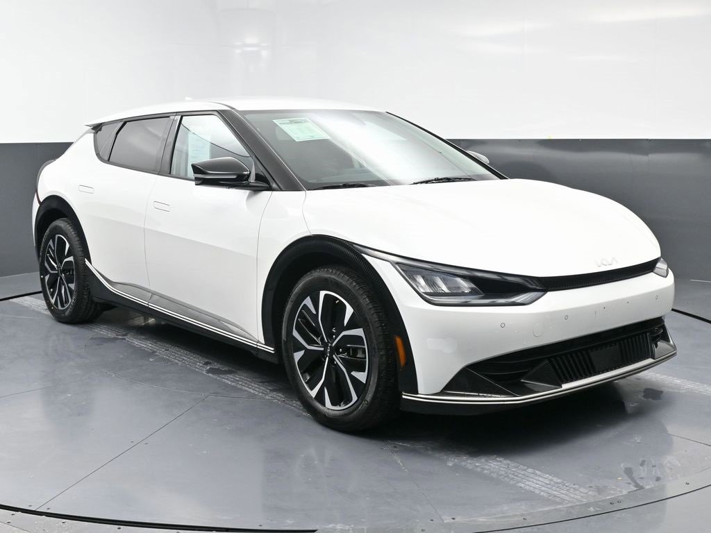 Used 2022 Kia EV6 Wind image 3