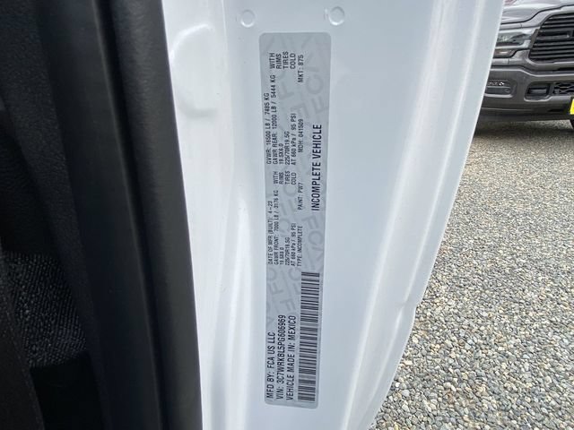 New 2023 RAM 4500 Tradesman RWD image 17
