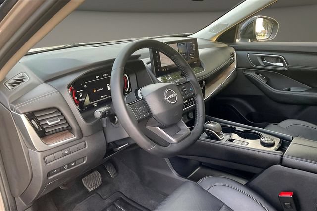 Certified 2025 Nissan Rogue Platinum AWD/4WD image 12