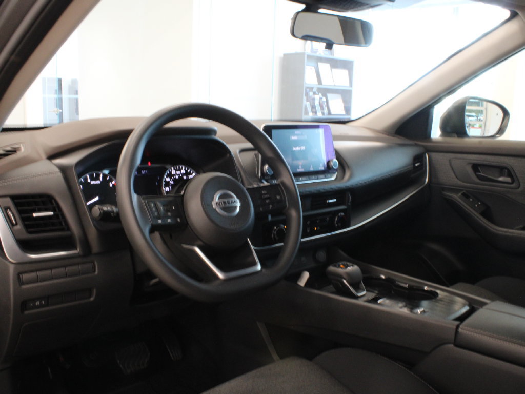Used 2021 Nissan Rogue S FWD image 13