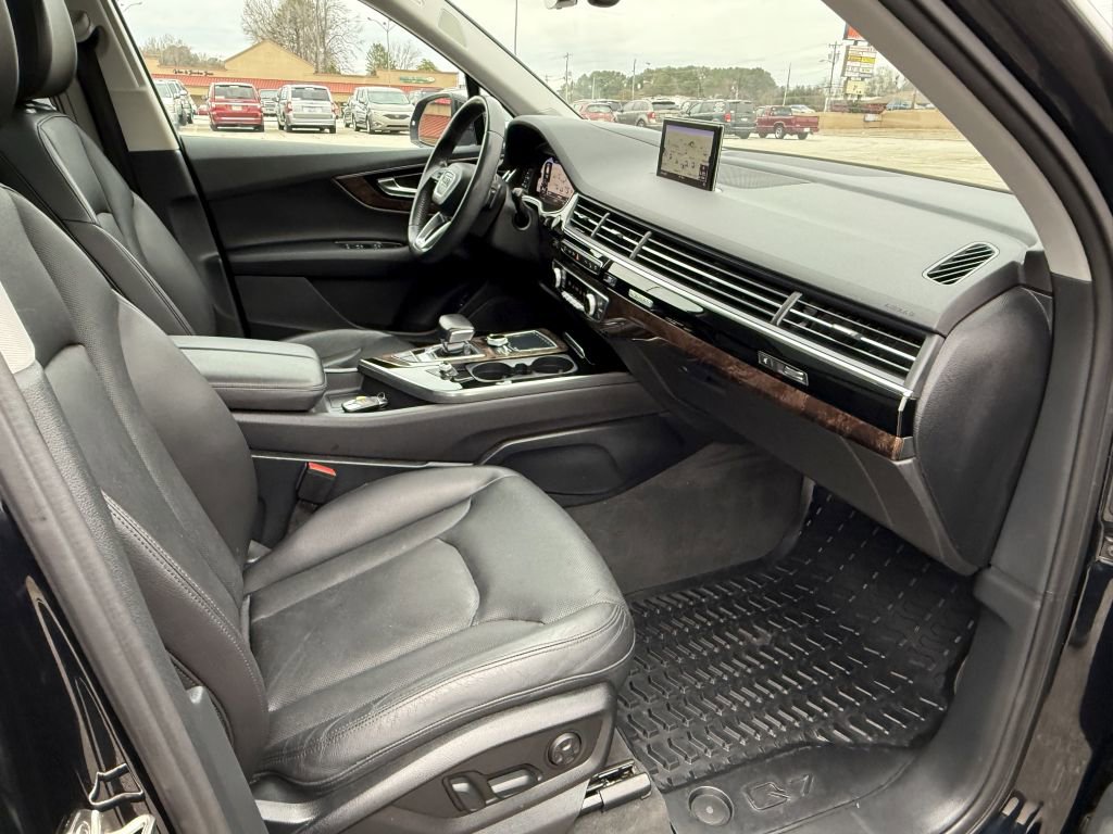 Used 2018 Audi Q7 3.0T Prestige w/ Prestige Package image 32