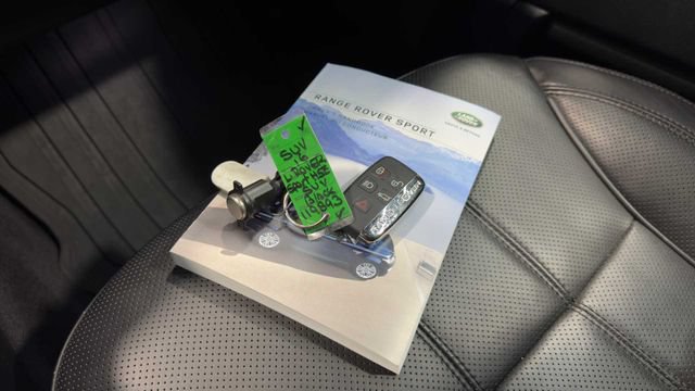 Used 2016 Land Rover Range Rover Sport HSE AWD/4WD image 34