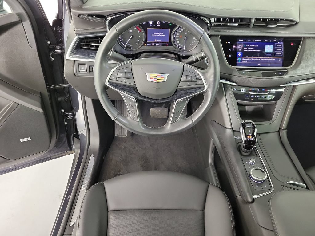 Used 2023 Cadillac XT5 Premium Luxury w/ Technology Package AWD/4WD image 17