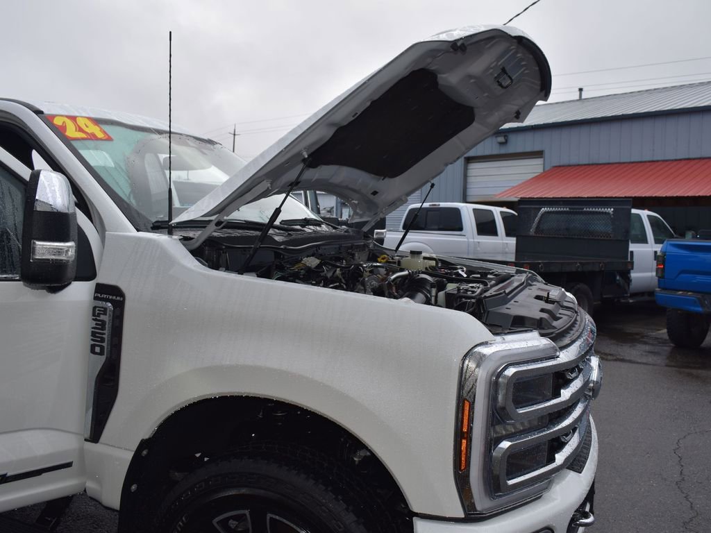 Used 2024 Ford F350 Platinum AWD/4WD image 33