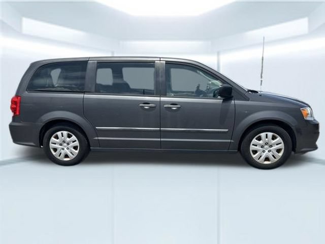 Used 2016 Dodge Grand Caravan American Value Package FWD image 5