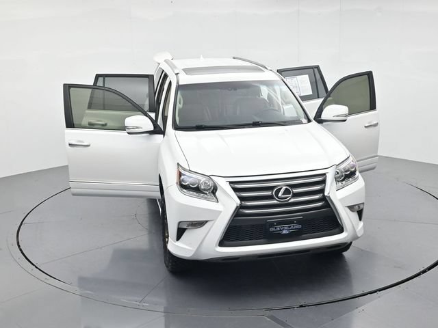 Used 2017 Lexus GX 460 w/ Navigation Package AWD/4WD image 56