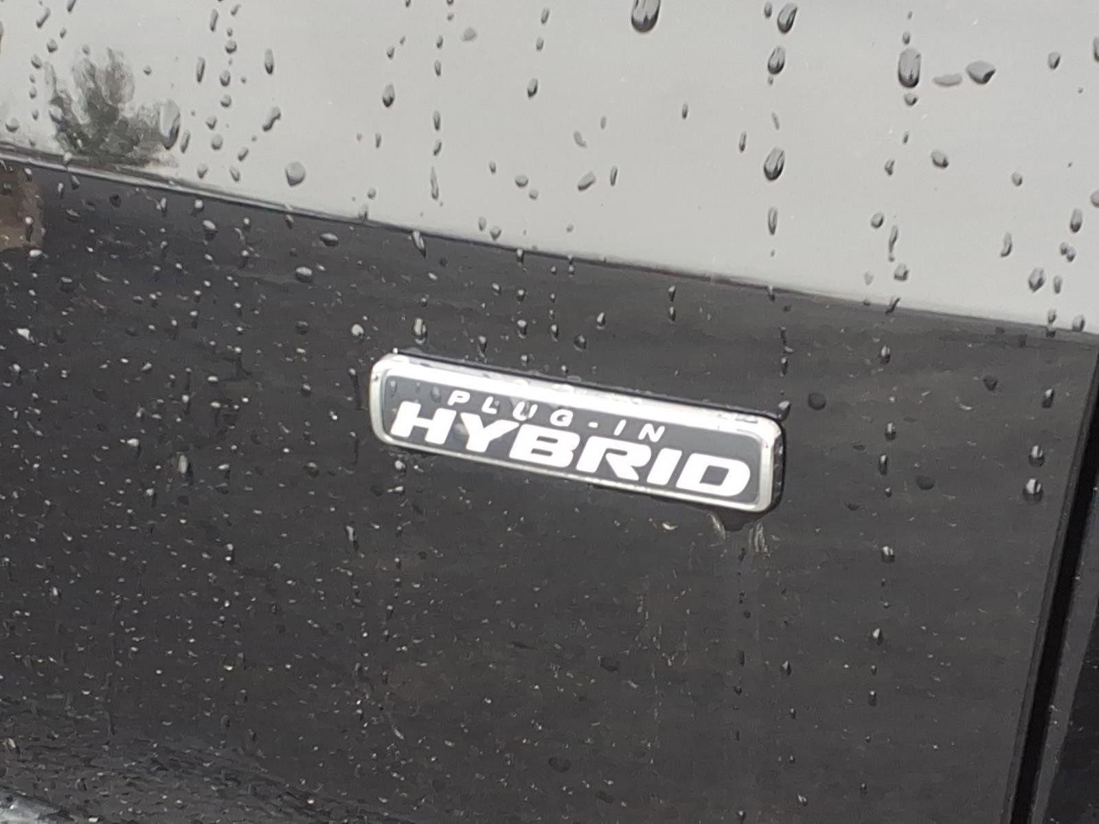 Used 2024 Ford Escape SE w/ PHEV Premium Package image 35