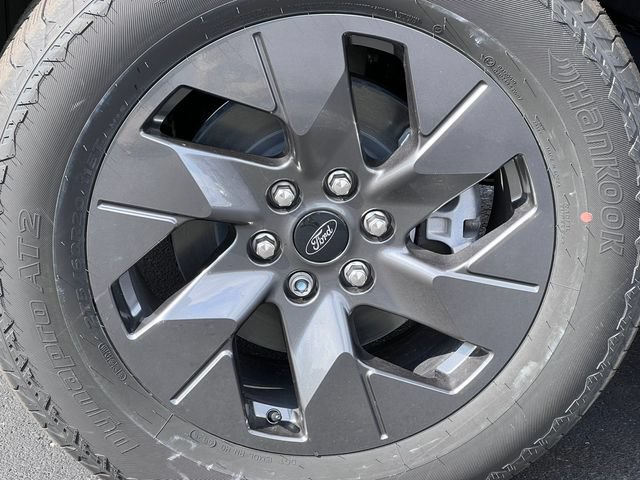 New 2025 Ford F150 Lightning Flash AWD/4WD image 6