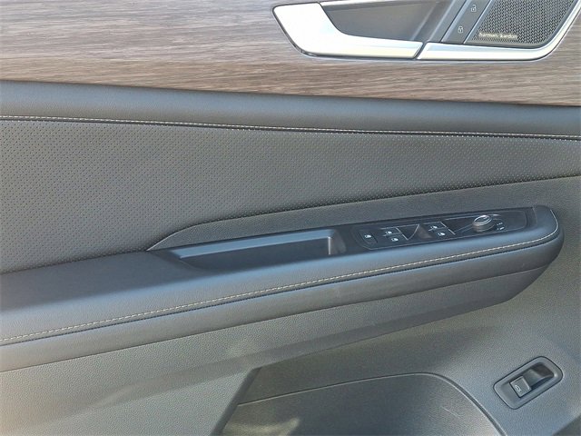 Used 2024 Volkswagen Atlas SEL Premium R-Line image 14