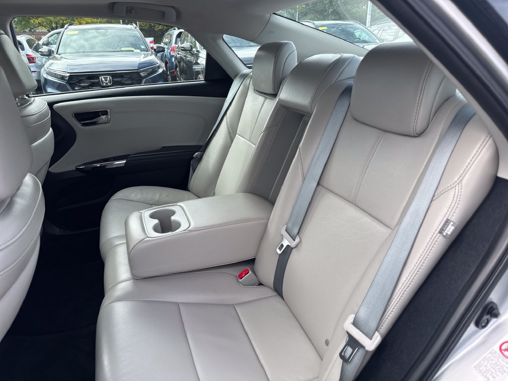 Used 2016 Toyota Avalon XLE Premium FWD image 35