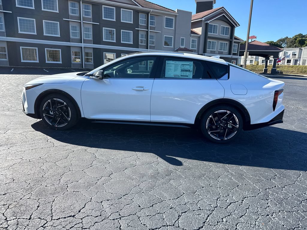 New 2025 Kia K4 GT-Line w/ GT-Line Premium Package FWD image 6
