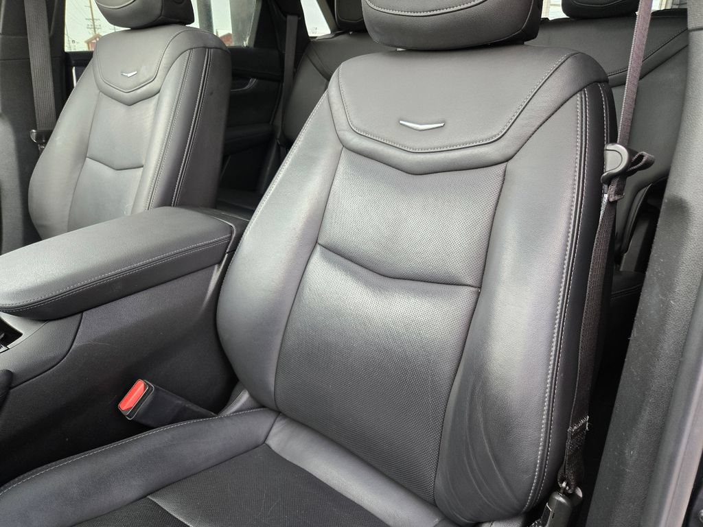 Used 2023 Cadillac XT5 Premium Luxury AWD/4WD image 14