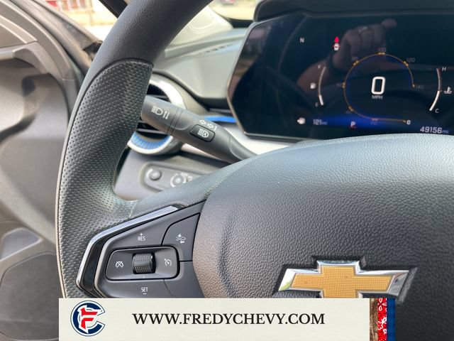 Used 2025 Chevrolet Trax LT FWD image 30