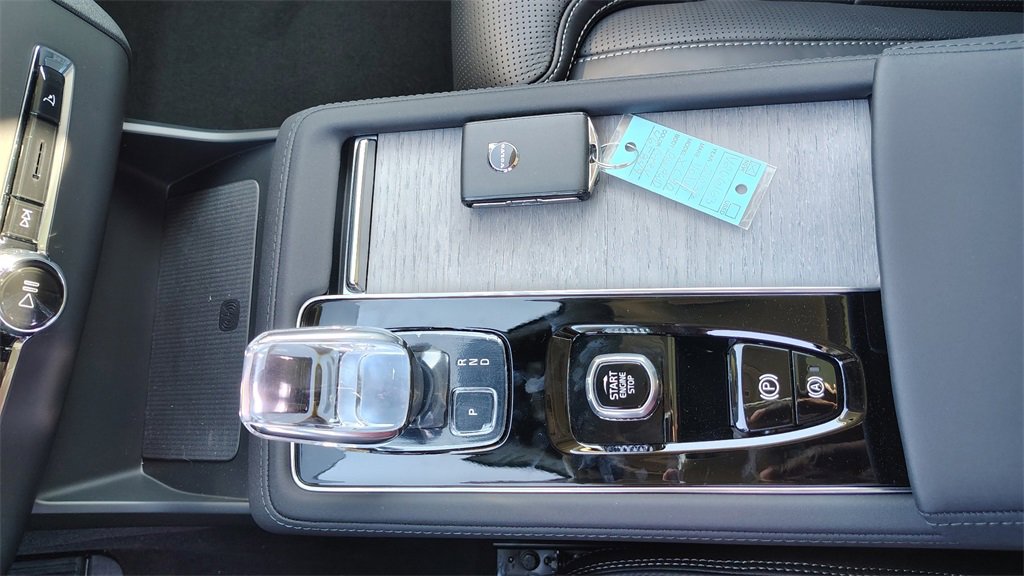 New 2026 Volvo XC90 B6 Ultra image 22