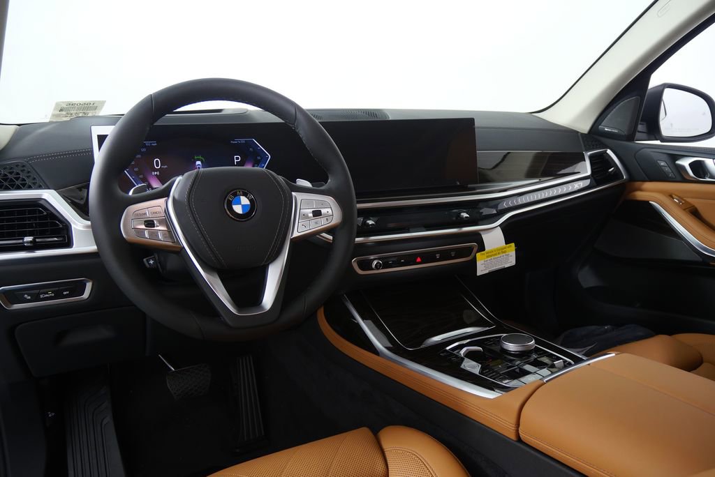 Used 2026 BMW X7 xDrive40i w/ Premium Package image 19