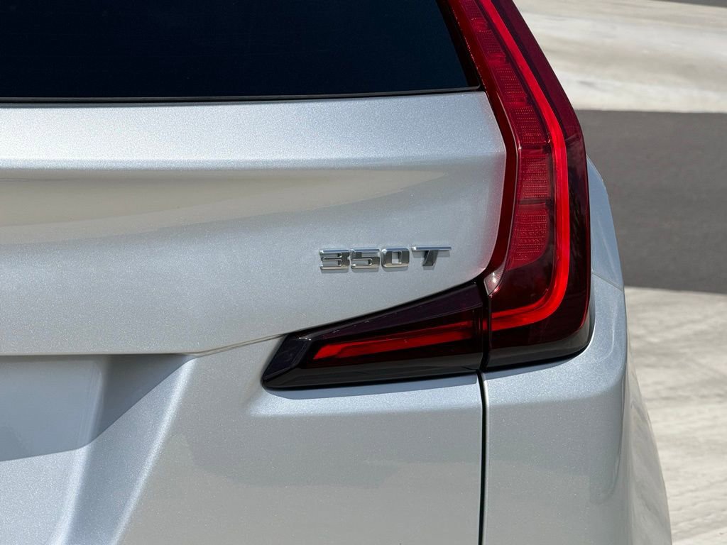Used 2020 Cadillac XT4 Premium Luxury w/ Cold Weather Package FWD image 36