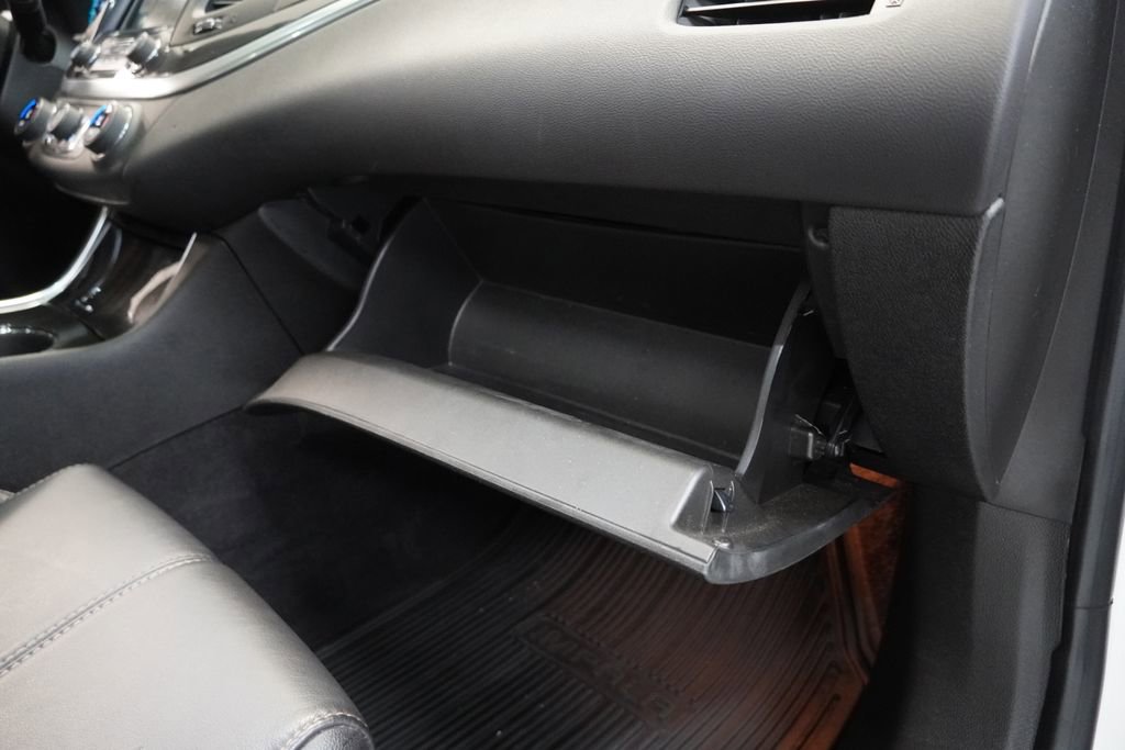 Used 2019 Chevrolet Impala LT w/ LT Leather Package FWD image 38