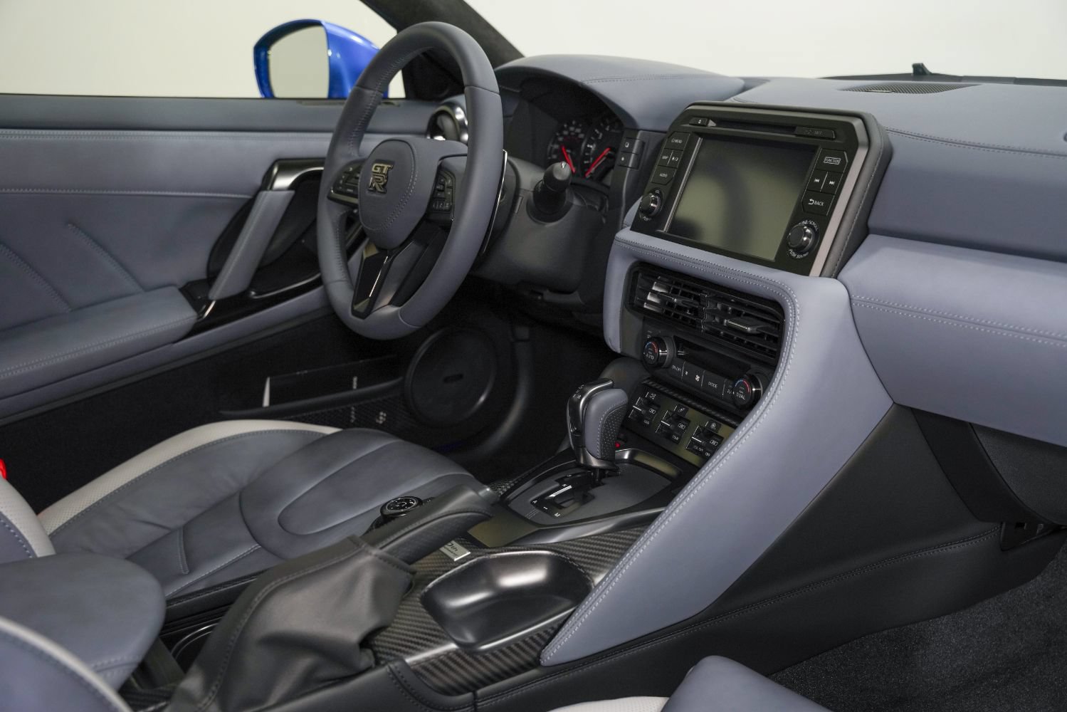 Used 2020 Nissan GT-R Premium AWD/4WD image 34