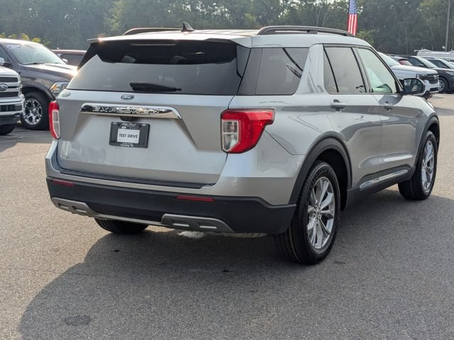 Certified 2023 Ford Explorer XLT w/ Equipment Group 202A RWD image 3