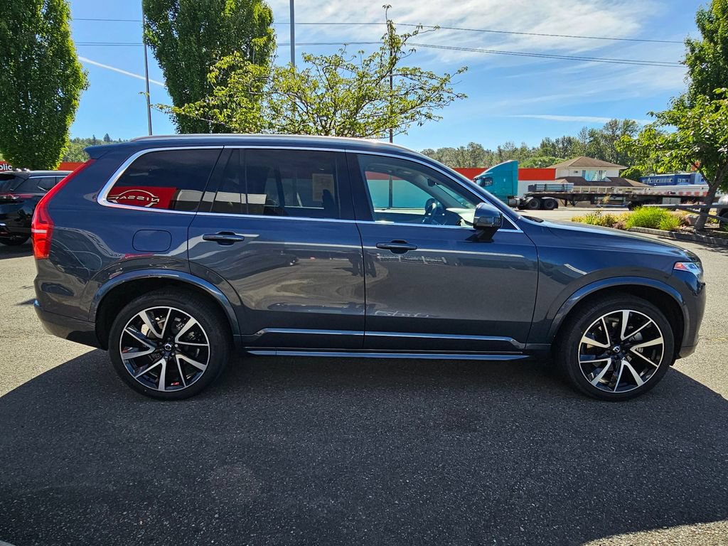 Used 2021 Volvo XC90 T6 Momentum AWD/4WD image 4