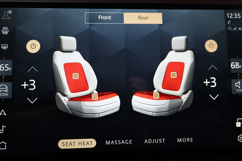 Used 2025 Land Rover Range Rover SE AWD/4WD image 32