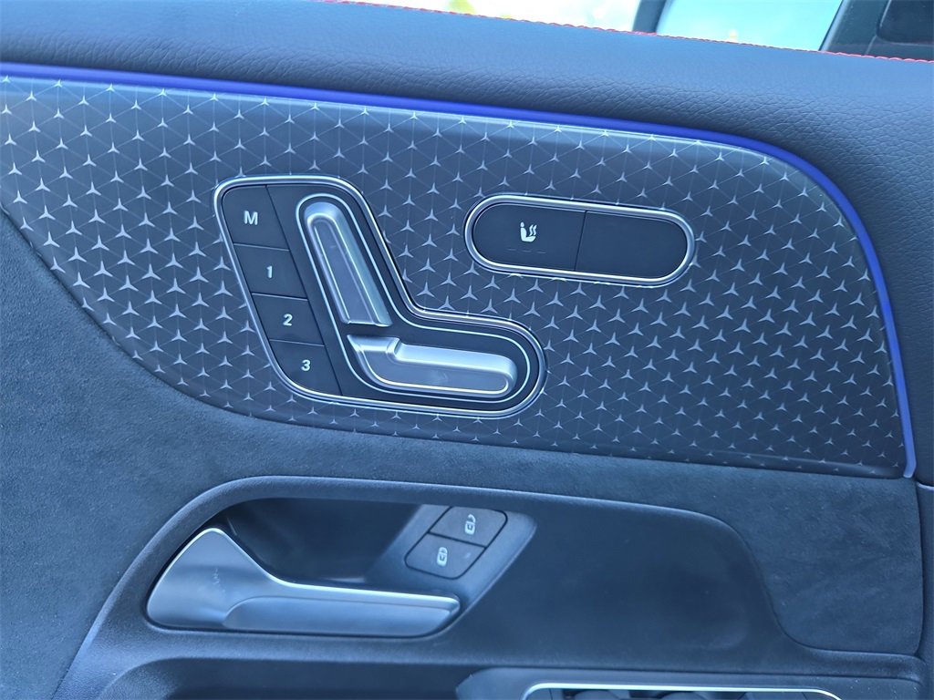 Certified 2025 Mercedes-Benz GLB 35 AMG 4MATIC image 11