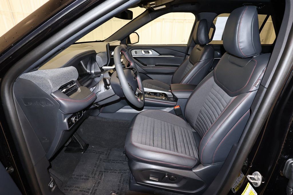 New 2026 Ford Explorer ST-Line w/ ST-Line Street Pack image 12