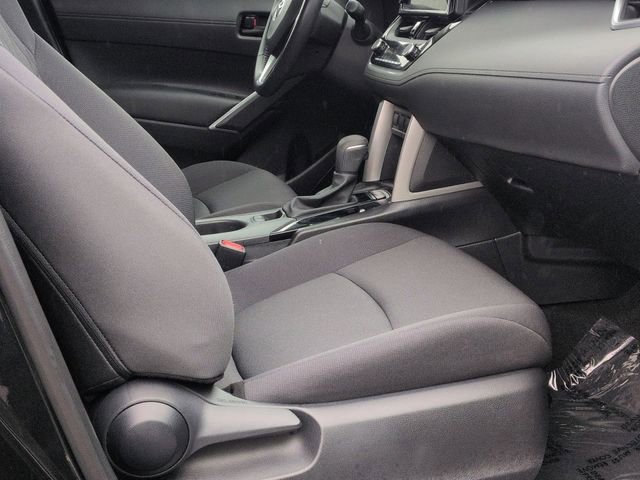 Certified 2023 Toyota Corolla Cross LE w/ Moonroof Package image 31