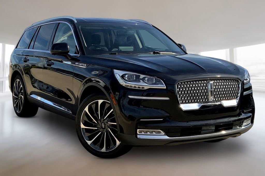 Used 2023 Lincoln Aviator Reserve w/ Equipment Group 201A image 11