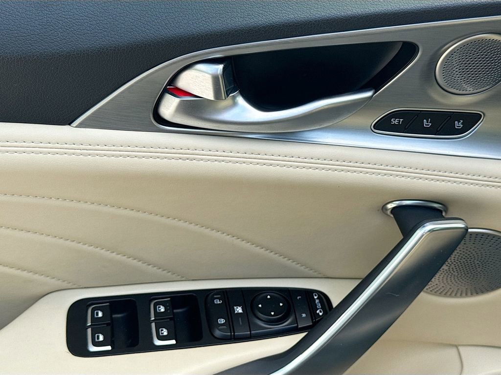 Used 2023 Kia Stinger GT2 w/ Paint Protection Package image 18