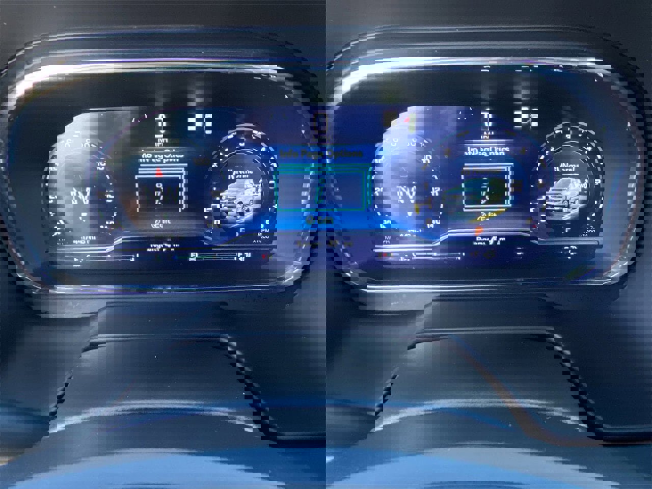 Used 2023 Chevrolet Suburban Z71 w/ Luxury Package image 25