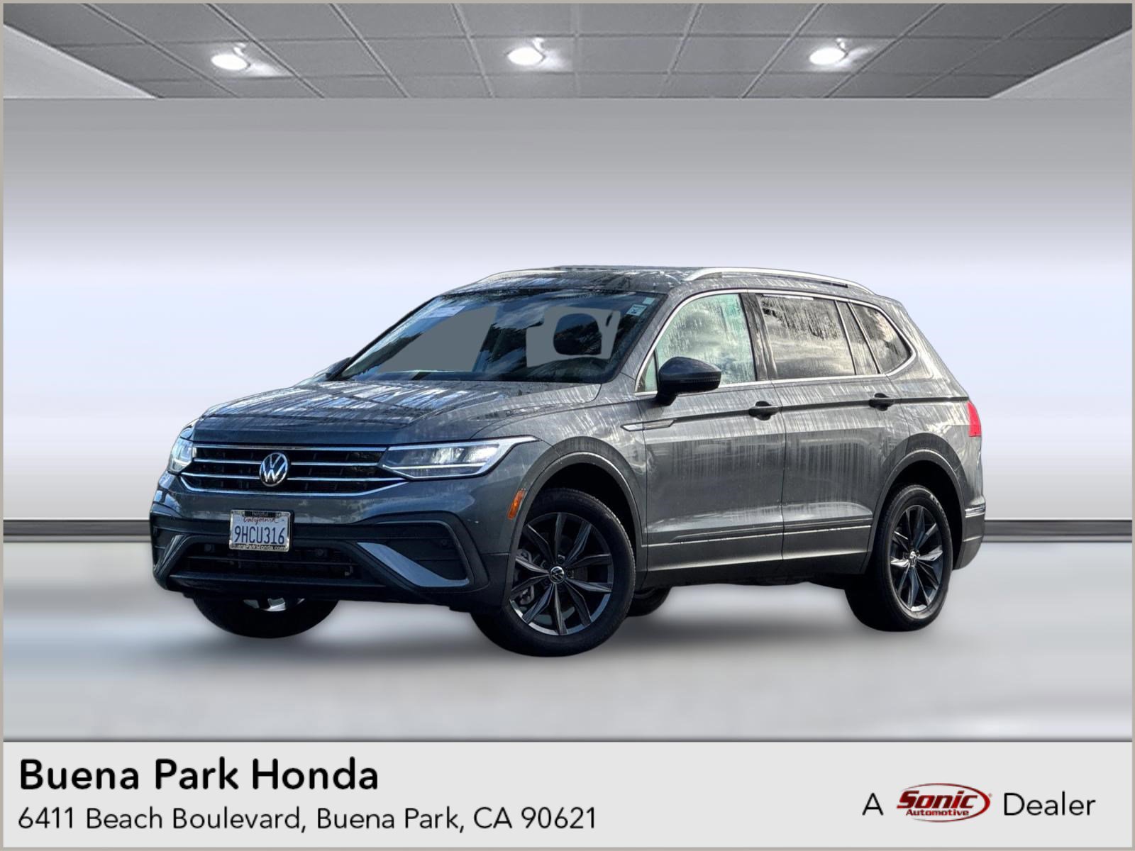 Used 2023 Volkswagen Tiguan SE