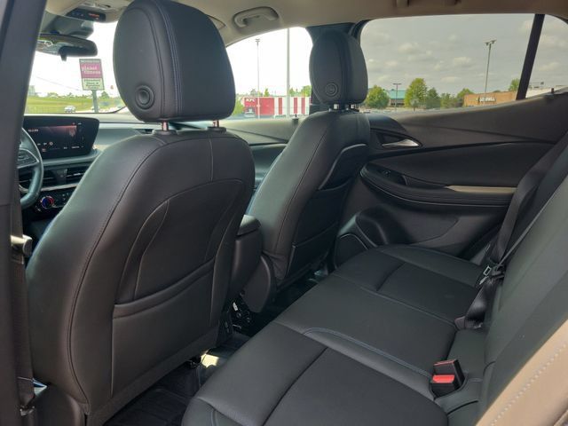 Used 2025 Buick Encore GX Sport Touring w/ Comfort Package AWD/4WD image 27