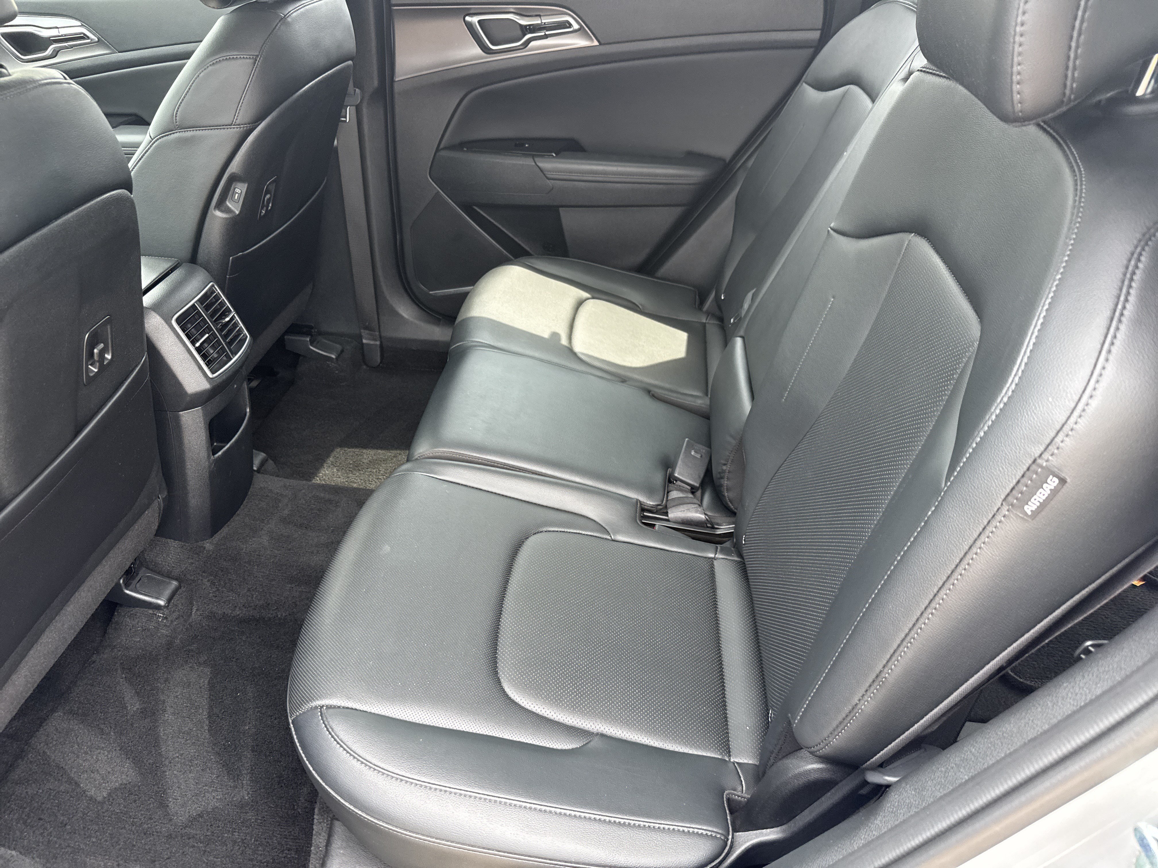 Used 2025 Kia Sportage SX FWD image 6
