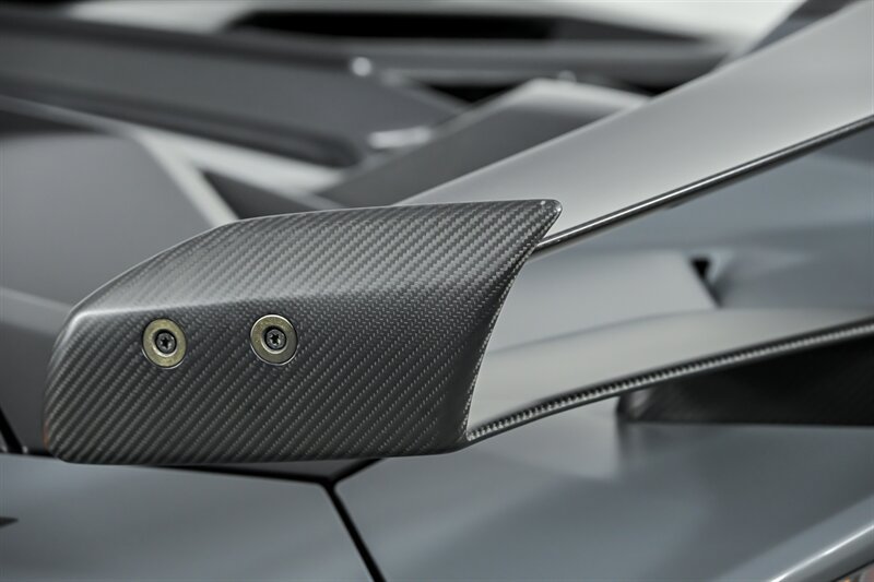Used 2019 Lamborghini Aventador SVJ AWD/4WD image 11