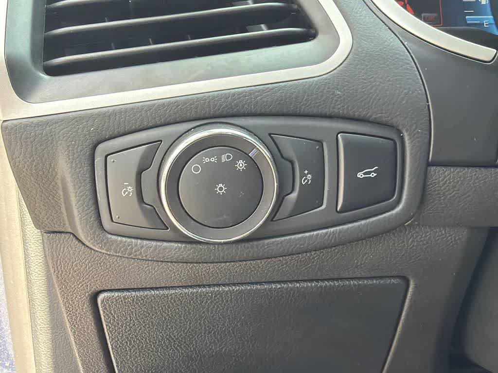 Used 2018 Ford Edge SEL w/ Equipment Group 201A FWD image 31