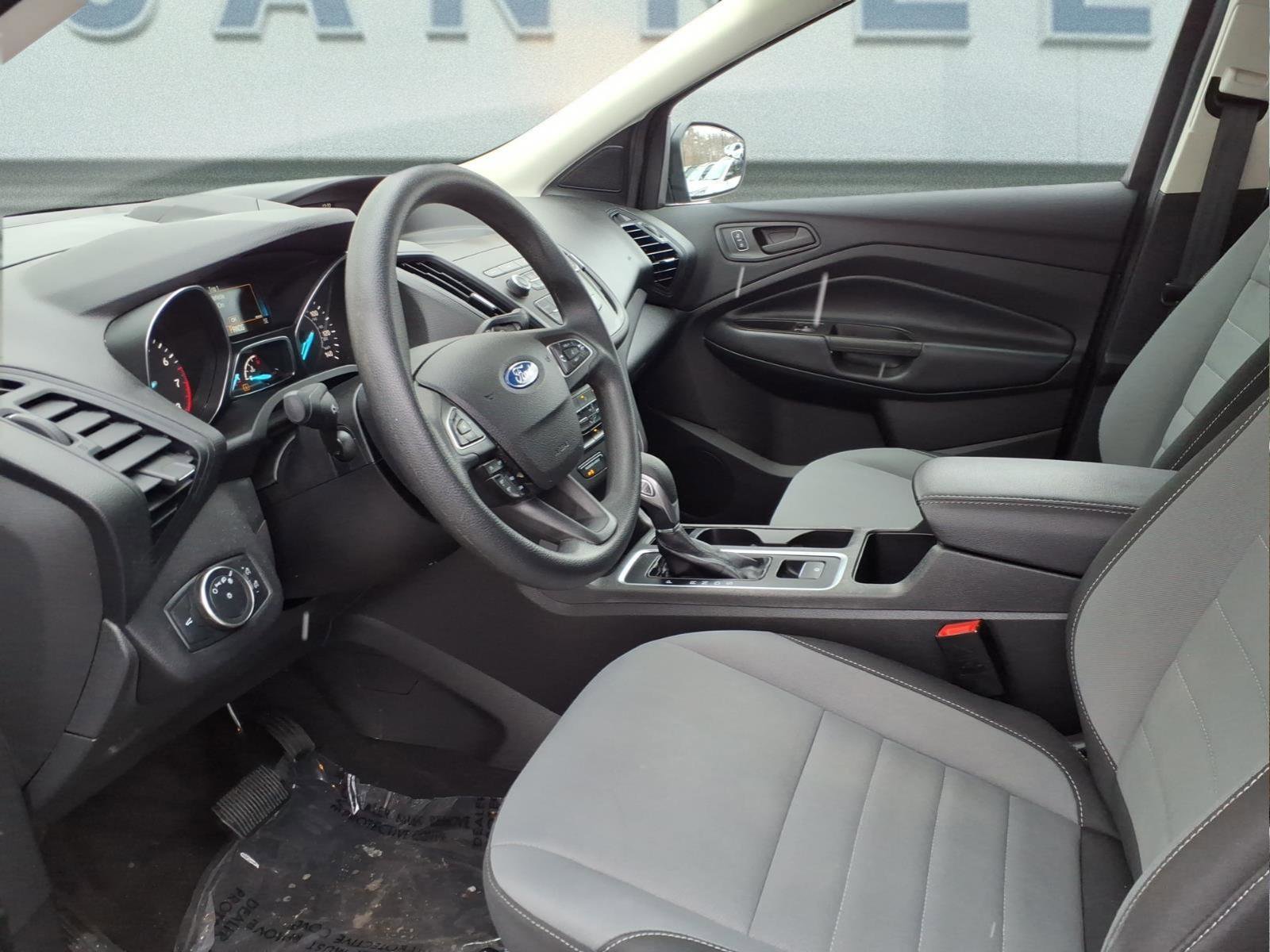 Used 2019 Ford Escape S image 15