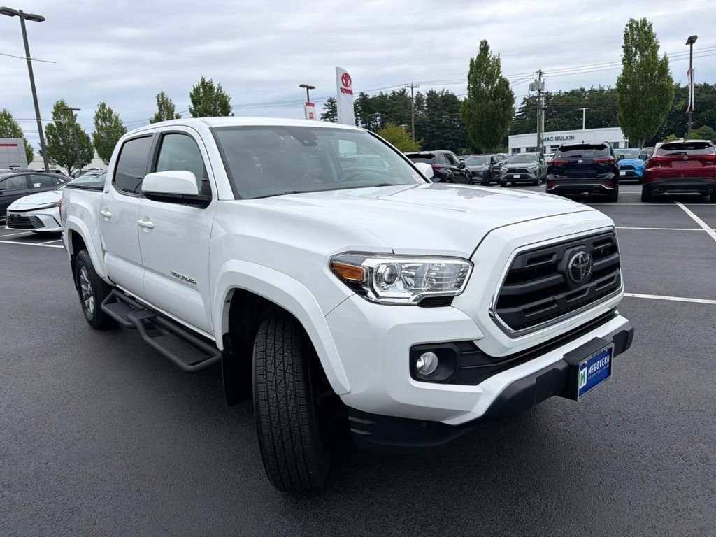 Used 2019 Toyota Tacoma SR5 AWD/4WD image 3