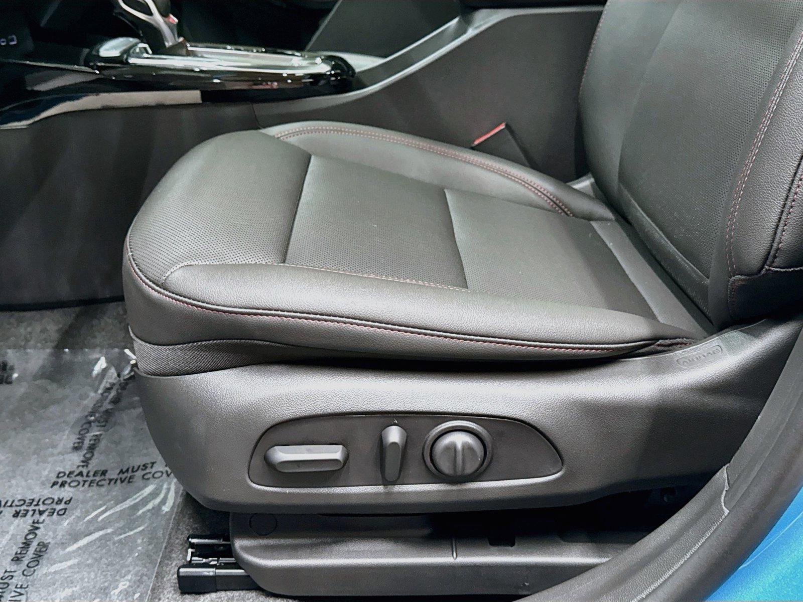 New 2026 Chevrolet Trax RS w/ Sunroof Package FWD image 22