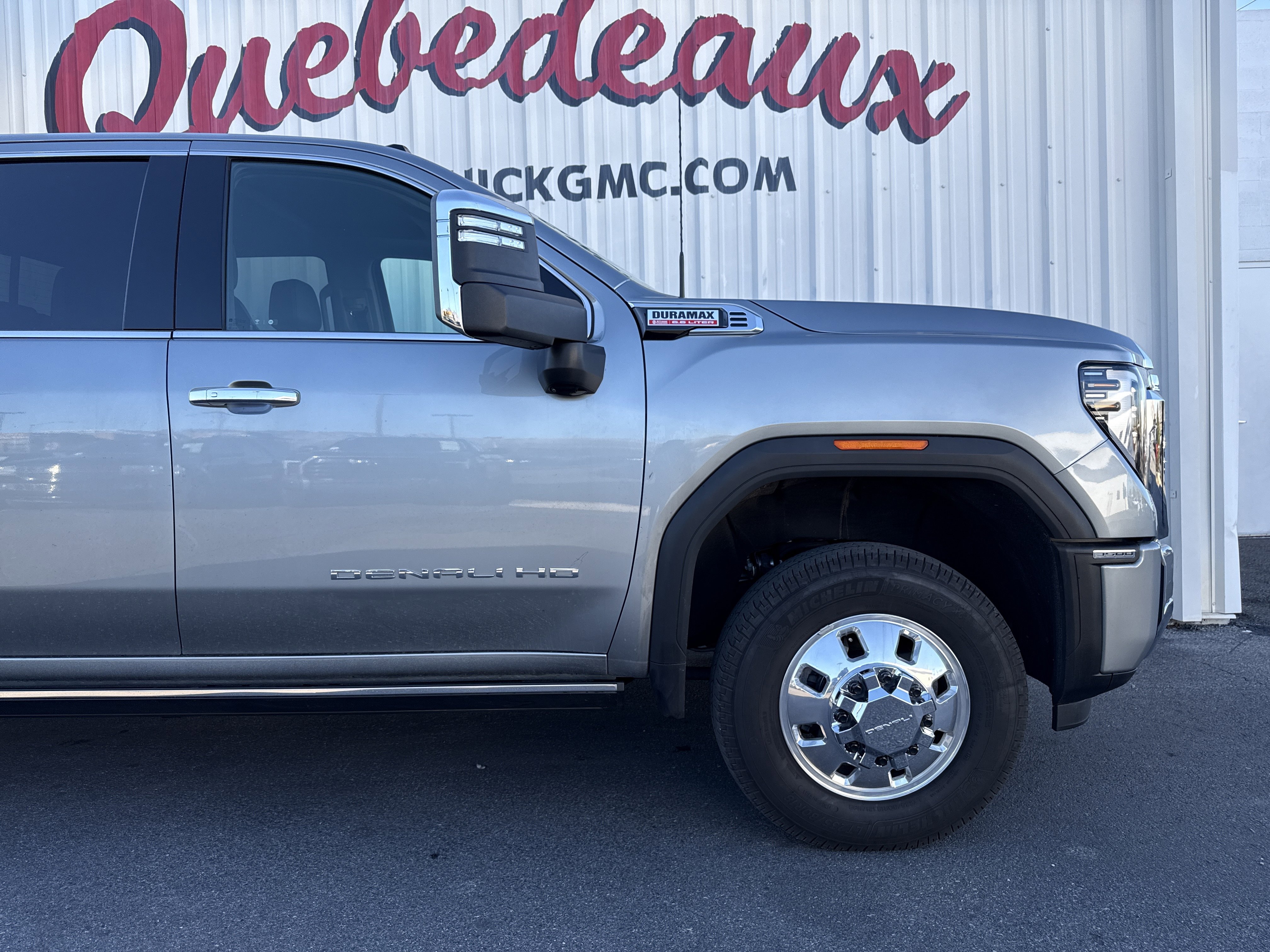 Used 2024 GMC Sierra 3500 Denali w/ Denali Reserve Package image 34