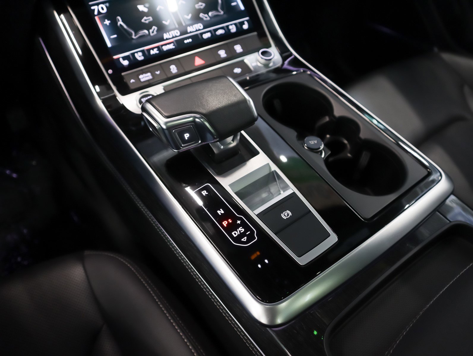 Used 2023 Audi Q8 Premium Plus w/ Premium Plus Package image 24